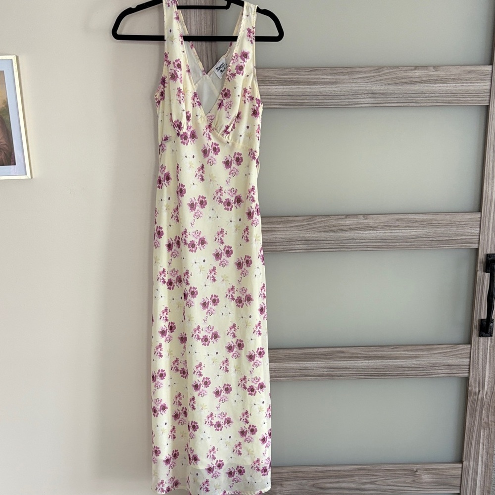 Princess Polly Floral Sleeveless Dress in Cream and Purple